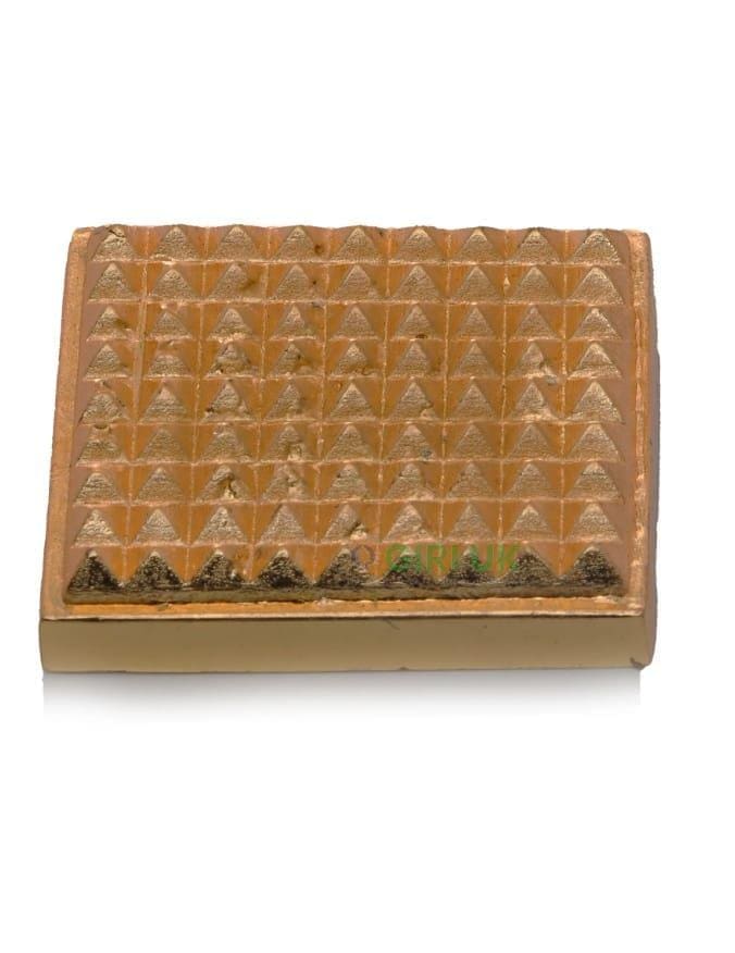 Pyramid - 1.25 x 1.5 Inches - Zinc - Gold Polish - 70 Gms