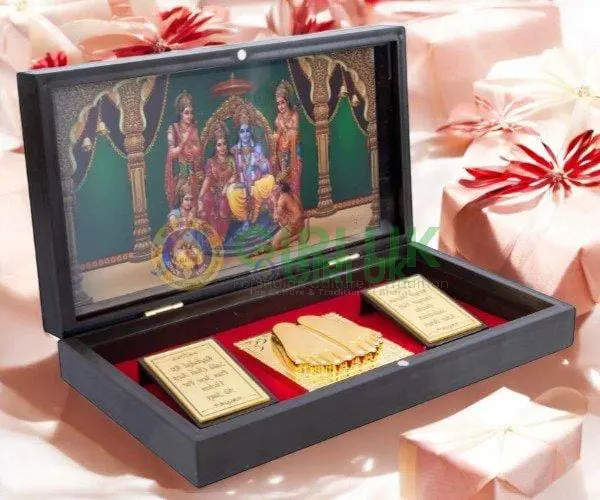 Ram Darbar with Sri Padam Pooja box